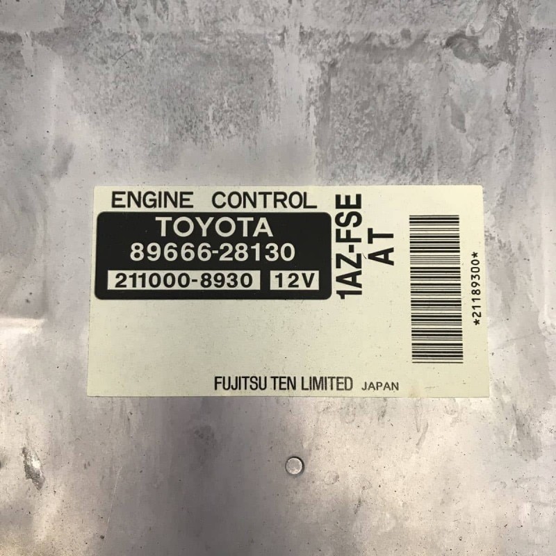 Toyota Noah Genuine Engine Control Unit / ECU /89666-28130/TA-AZR60G YA321