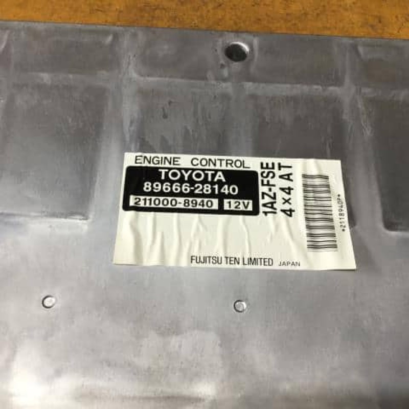 Noah AZR65G Engine Control Unit / ECU 89666-28140